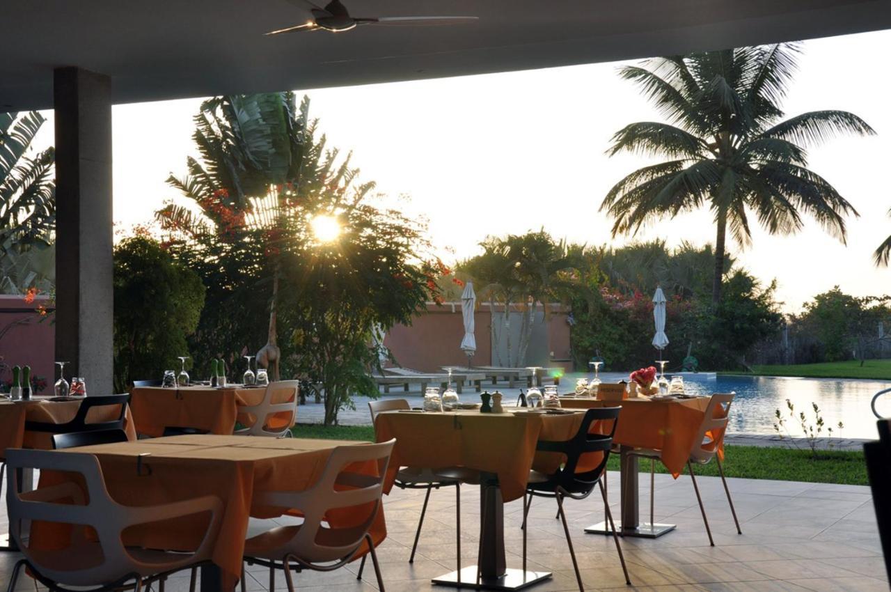 Leo'S Beach Hotel - Adults Only Brufut 外观 照片