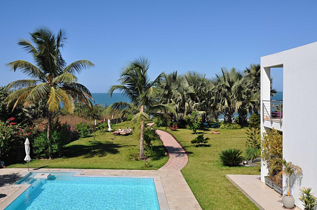 Leo'S Beach Hotel - Adults Only Brufut 外观 照片