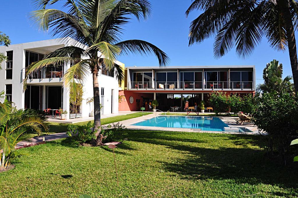 Leo'S Beach Hotel - Adults Only Brufut 外观 照片