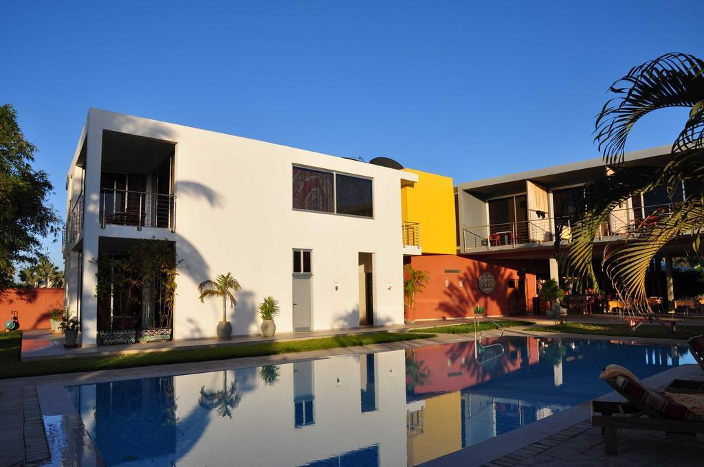 Leo'S Beach Hotel - Adults Only Brufut 外观 照片