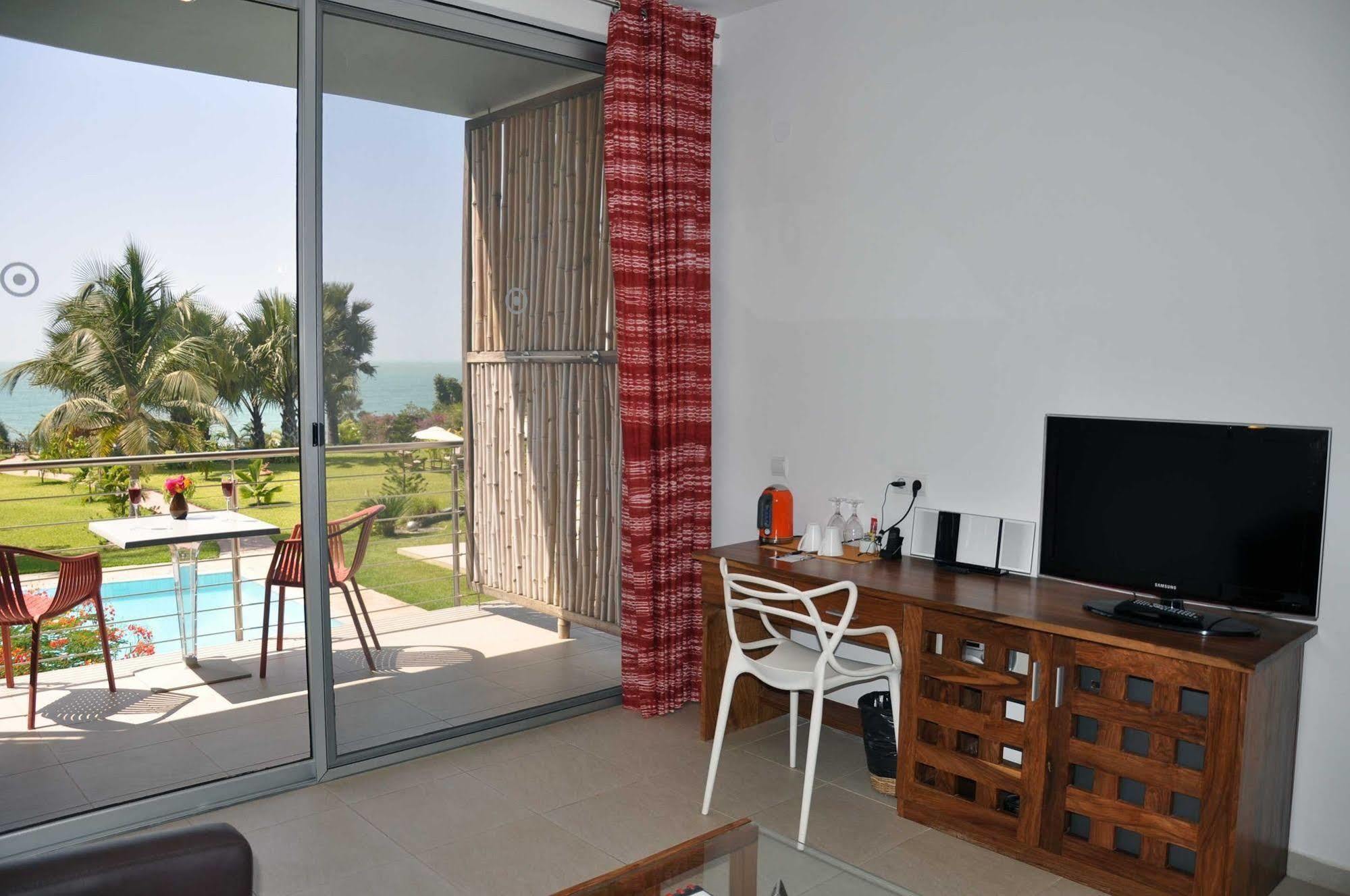 Leo'S Beach Hotel - Adults Only Brufut 外观 照片